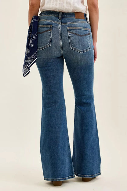 Flare-jeans med mellanmidja och trippelsöm, bild 4