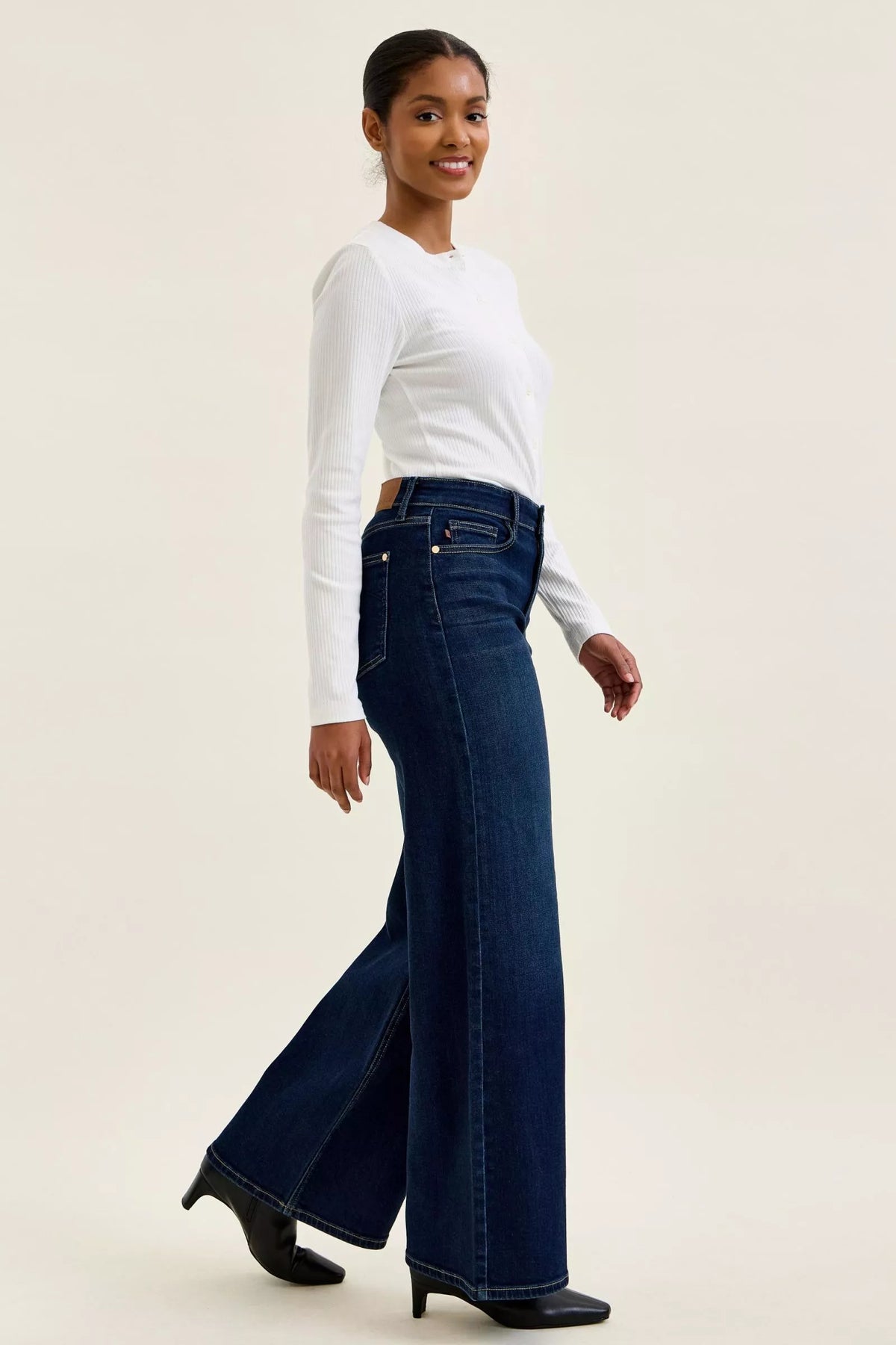 Vida jeans med hög midja i mörk tvätt, bild 5