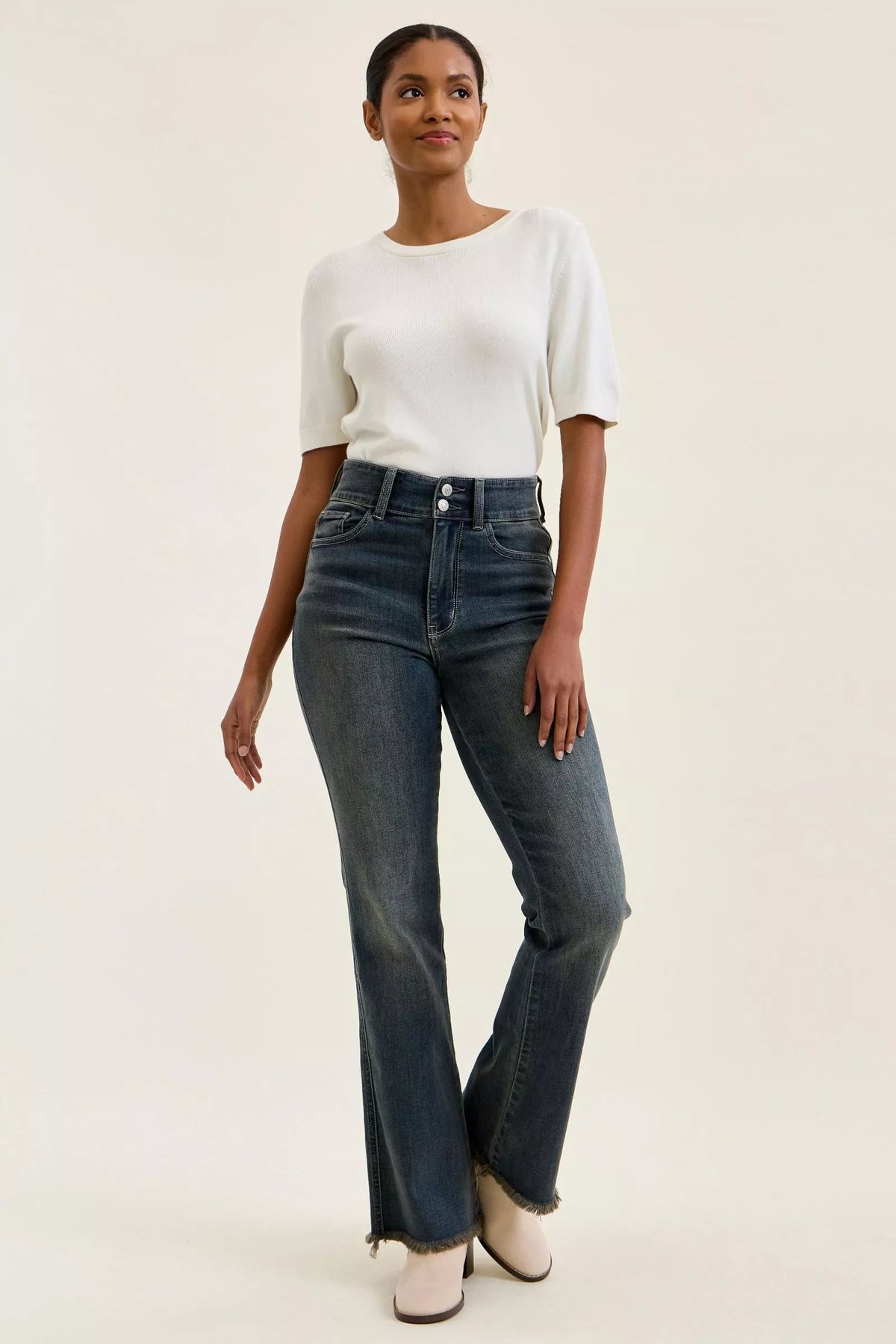 Jeans med hög midja och rå kant, bild 7