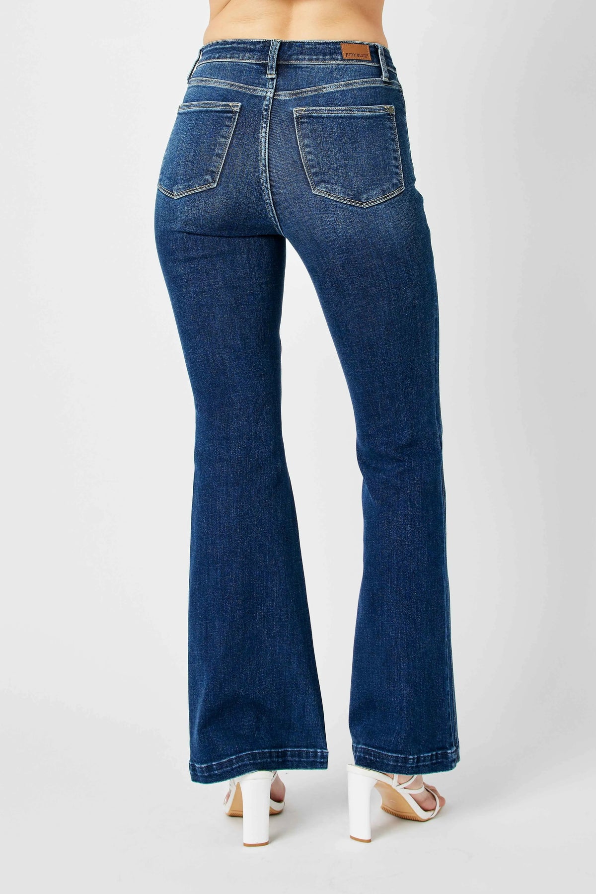 Flare-jeans med hög midja och vinklad sidsöm, bild 5