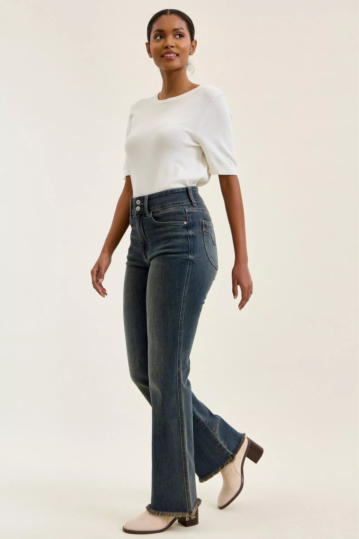 Jeans med hög midja och rå kant, bild 8