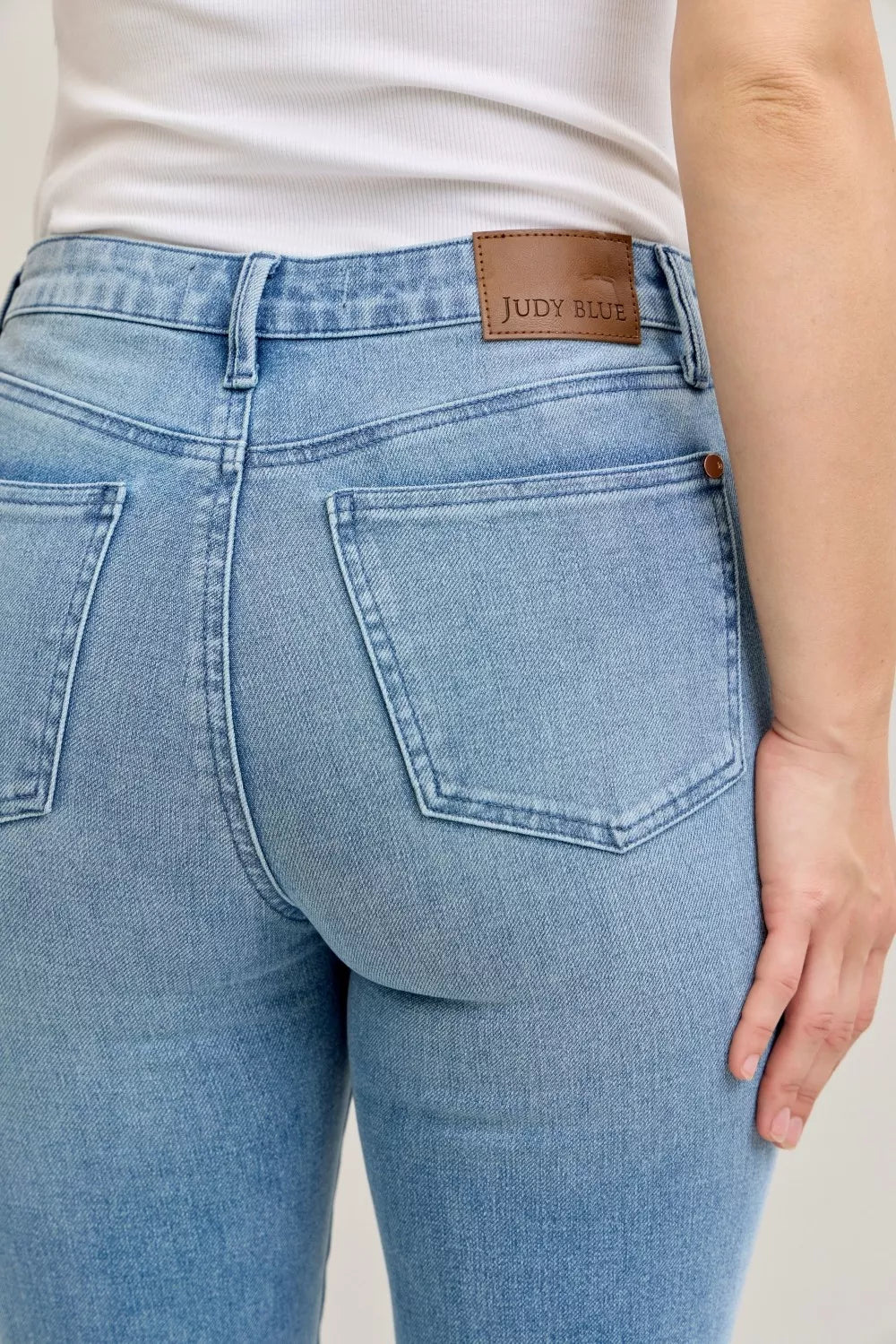 Bootcut-jeans med mellanmidja och kontrasttvätt, bild 10