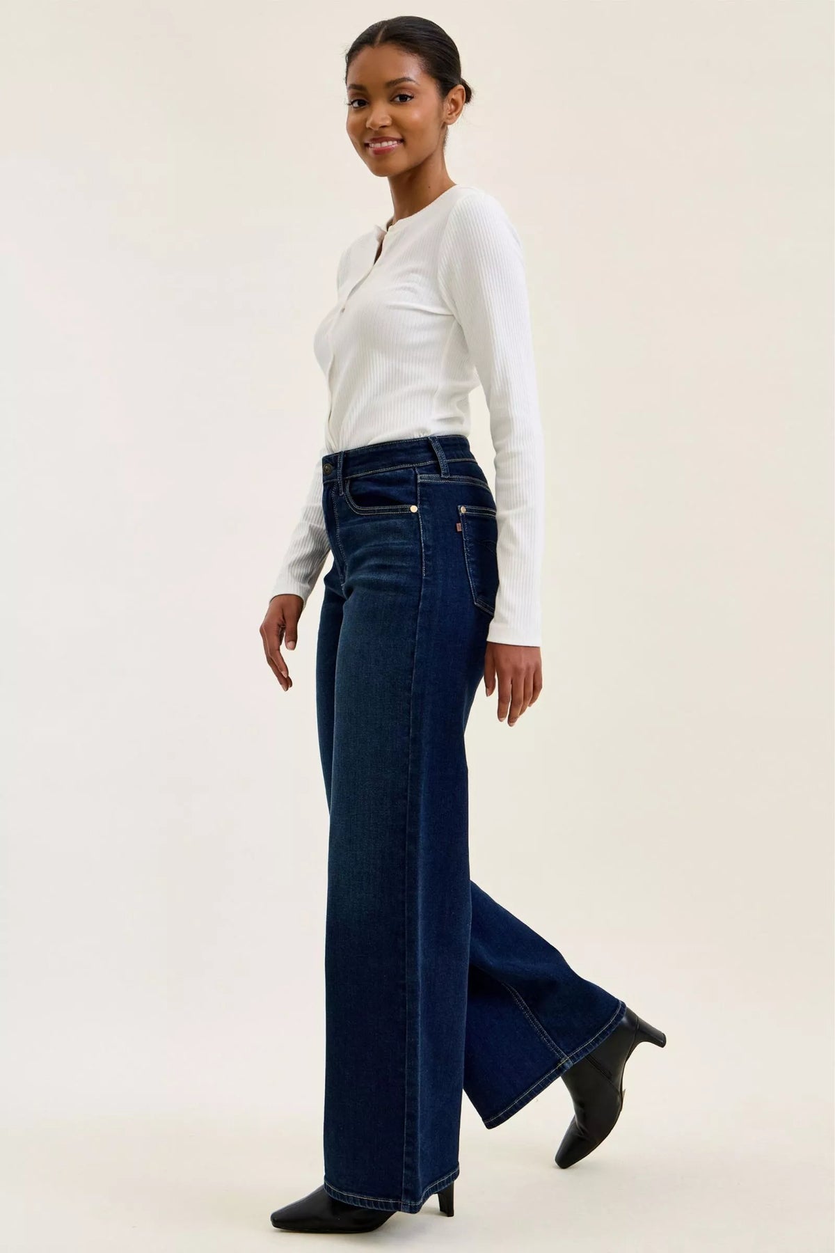 Vida jeans med hög midja i mörk tvätt, bild 7