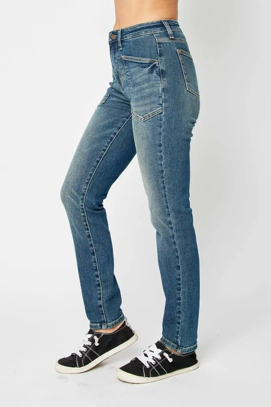 Skinnyjeans med hög midja i mörk tvätt, bild 3