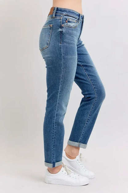 Skinnyjeans med mellanmidja och uppvikt fåll, bild 2