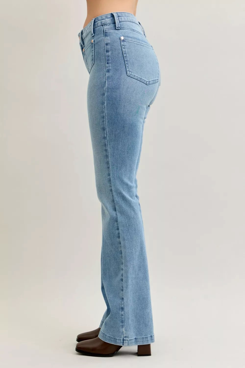 Bootcut-jeans med mellanmidja och kontrasttvätt, bild 5