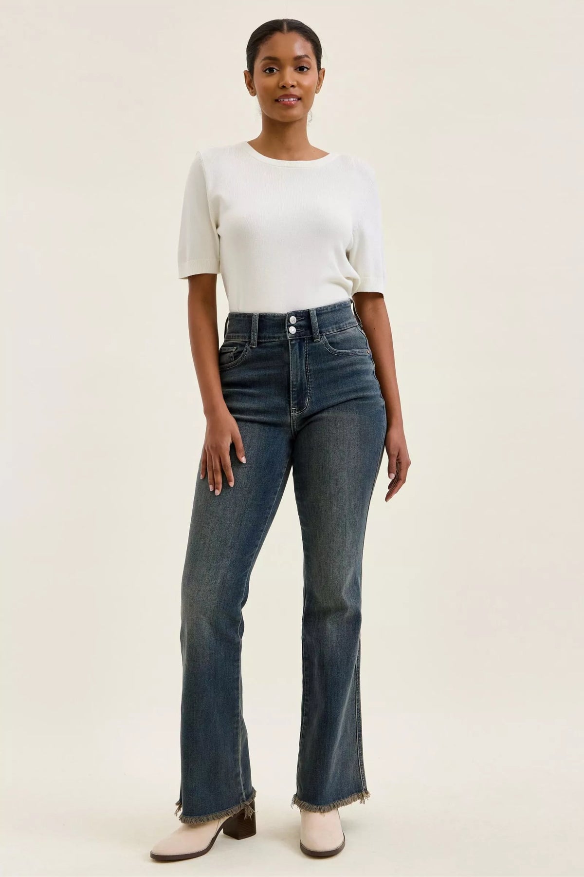 Jeans med hög midja och rå kant, bild 6